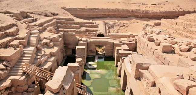 «الأوزريون» معبد غامض يحوي أسرار حضارة مصر القديمة.. أغرب من الخيال