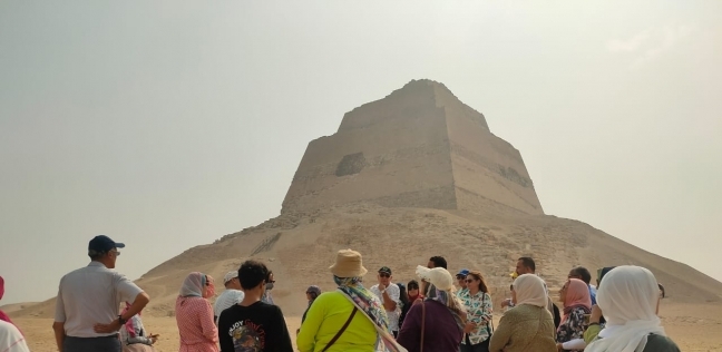 كيف أصبحت مصر وجهة سياح العالم؟.. «على اسمها التاريخ يقدر يقول ما شاء»