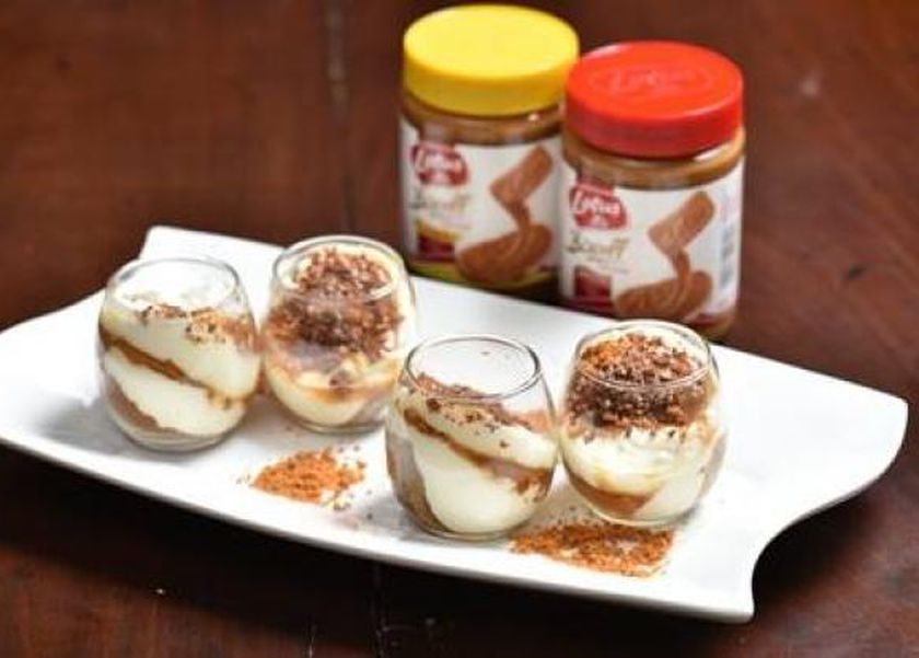 من حلويات المولد النبوي.. طريقة عمل قشطة اللوتس بدون بيض