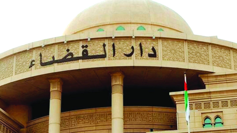 رجل يطالب طليقته بـ 30 ألف درهم تعويضاً عن إصابة ابنهما «لإهماله في المطبخ»