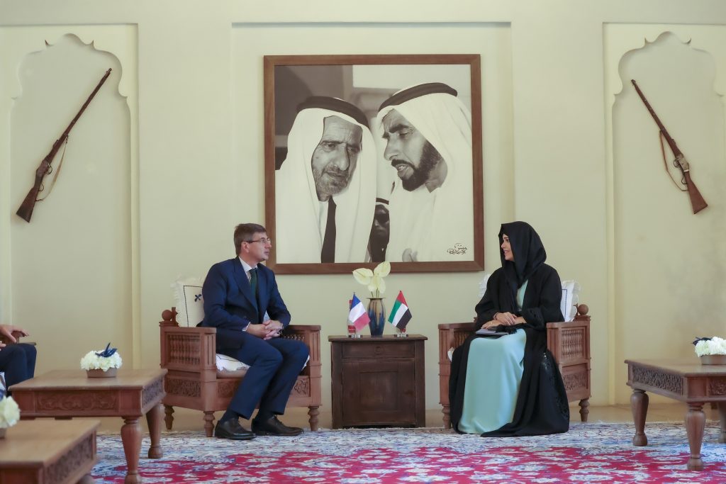 لطيفة بنت محمد تؤكد أهمية تعزيز التعاون بين الإمارات وفرنسا في قطاع الصناعات الثقافية والإبداعية