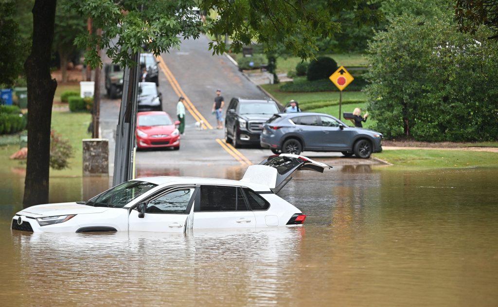 ارتفاع حصيلة ضحايا إعصار “هيلين” في الولايات المتحدة إلى 44 قتيلاً