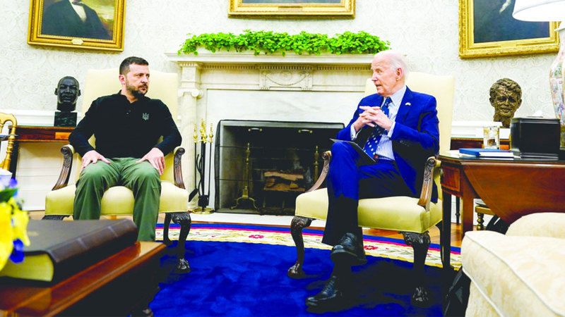 قوة زيلينسكي في واشنطن «تلاشت بشكل ملحوظ» وزيارته الأخيرة «مخيبة للآمال»