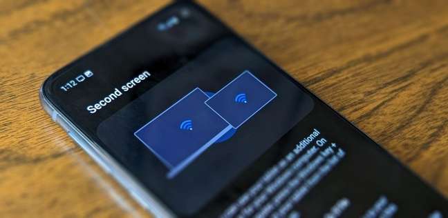 3 تطبيقات تحول هاتفك إلى شاشة إضافية للكمبيوتر.. «سهلة الاستخدام»