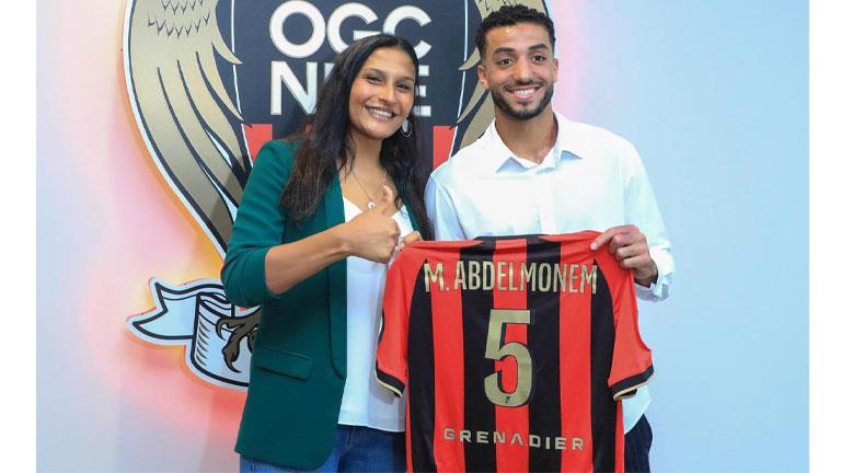 “ريحة الحبايب”.. مروة عيد ترحب بمحمد عبد المنعم لاعب نيس الفرنسي (صورة)