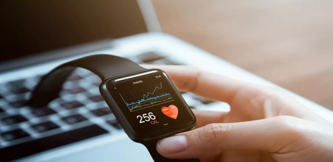 كيف تساعد الساعات الذكية في اكتشاف أمراض القلب؟