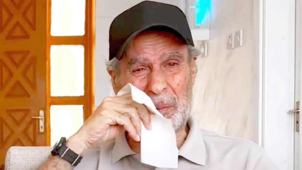 مأساة.. المخرج الأشهر لأعمال كاظم وماجدة وأصالة.. عاجز في دار المسنين !