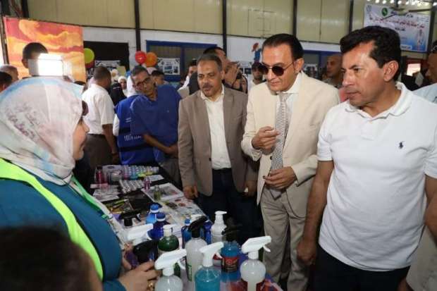 {"description":"\u0648\u0632\u064a\u0631 \u0627\u0644\u0634\u0628\u0627\u0628 \u0648\u0627\u0644\u0631\u064a\u0627\u0636\u0629 \u064a\u062a\u0641\u0642\u062f \u0631\u0648\u0636\u0629 \u0637\u0627\u0631\u0642 \u0639\u0644\u0627\u0645 \u0644\u0630\u0648\u064a \u0627\u0644\u0647\u0645\u0645 \u0648\u0645\u0631\u0643\u0632 \u0637\u0628\u064a \u0628\u0627\u0644\u063a\u0627\u0631"}