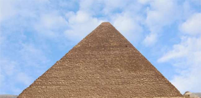 خرج شاحب الوجه.. كيف غير الهرم الأكبر حياة نابليون بونابرت؟