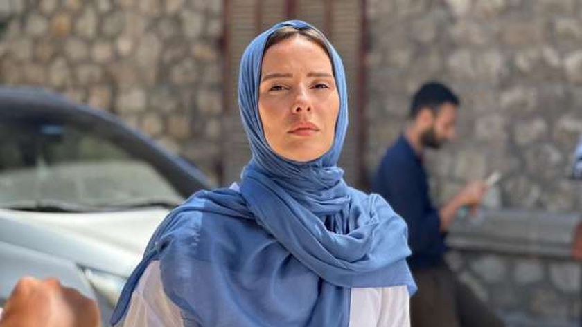 ملخص أحداث مسلسل برغم القانون الحلقة 9.. اكتشاف خيانة جوري بكر لـ ليلي