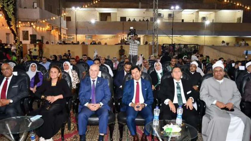 وزير الرياضة يشهد احتفالية المولد النبوي في مركز شباب الإمامين والتونسي