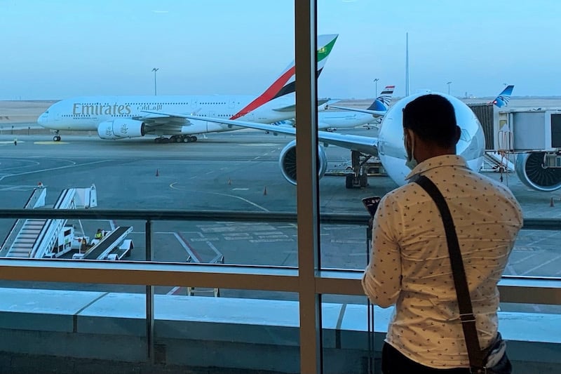 شركات طيران خليجية تعلّق رحلات بيروت