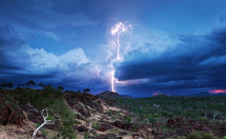صاعقة تودي بحياة راع للغنم في دمنات