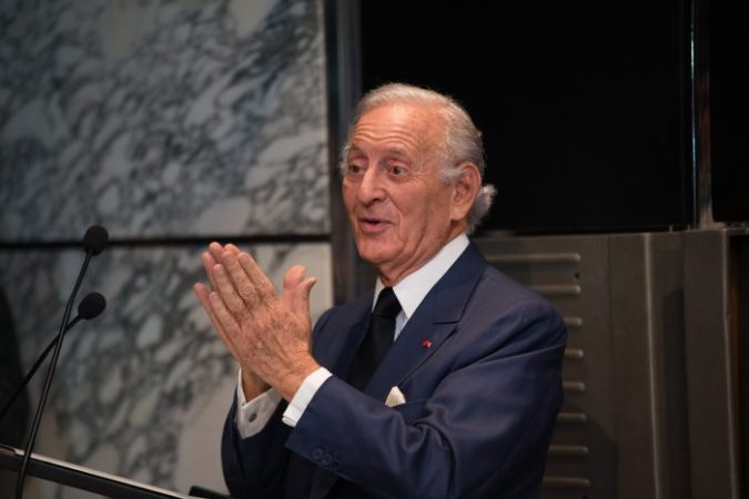 بنك بنجلون يعزز أرباحه في نصف هذا العام مع بلوغها 9.5 مليارات درهم