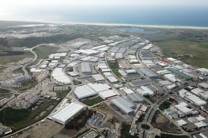 دلالات وأبعاد توجه الحكومة المغربية نحو إقرار “توسعة المناطق الحرة للتصدير”