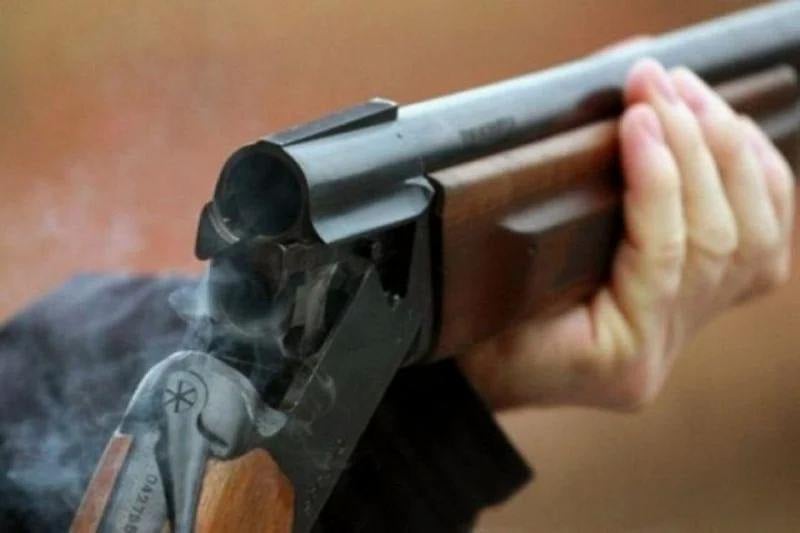 إطلاق نار ببندقية صيد يصيب قاصرين