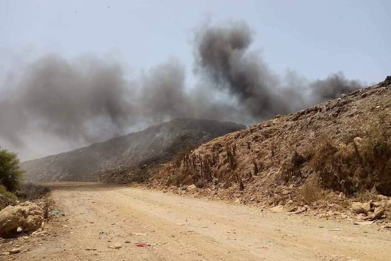 سكان الصنادلة يحتجون ضد مآل النفايات