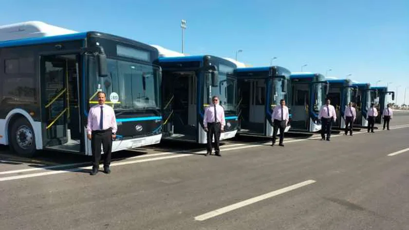 «النقل»: توفير 100 أتوبيس صديق للبيئة لخدمة رواد المنتدى الحضري العالمي