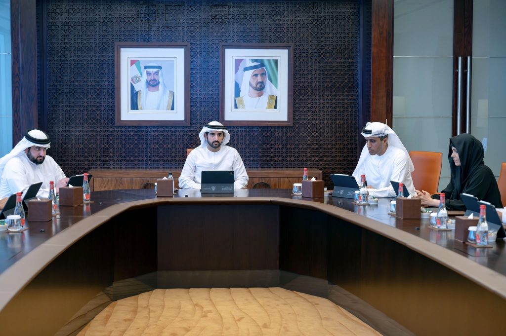 حمدان بن محمد يعتمد “استراتيجية التعليم 2033” لدعم تحقيق أجندة دبي الاجتماعية 33