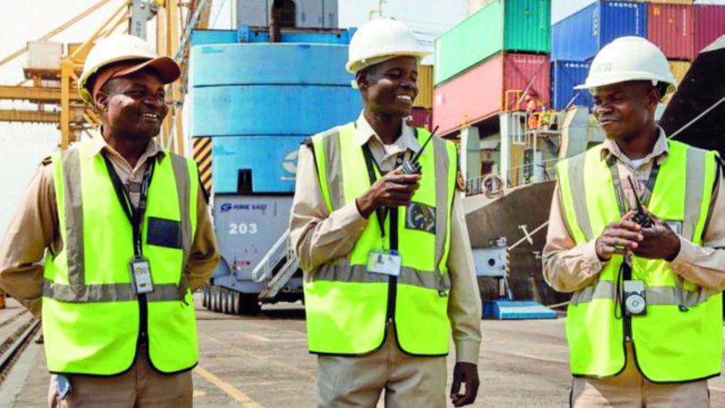 «دي بي ورلد» تناقش إنشاء مناطق صناعية في موزمبيق