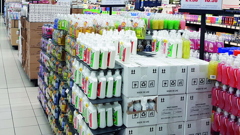 منافذ بيع تطرح عروضاً «استثنائية» بتخفيضات حتى 50%