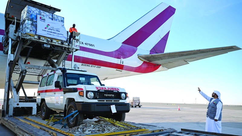 دمشق تستقبل أول طائرة مساعدات إماراتية لدعم اللبنانيين والسوريين العائدين من لبنان