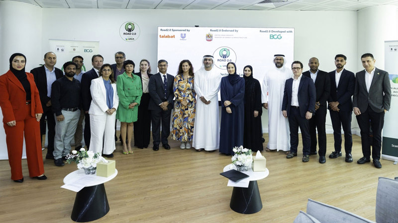 مبادرة الطريق «2.0».. 17 شركة تتبنّى المركبات الكهربائية لخفض الانبعاثات