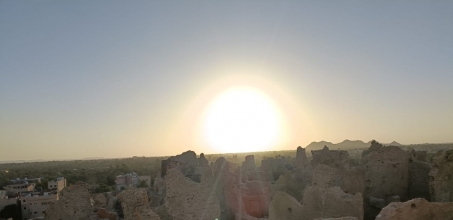 مدينة الطين والملح.. «سيوة» سحر مخفي بين الرمال والنجوم