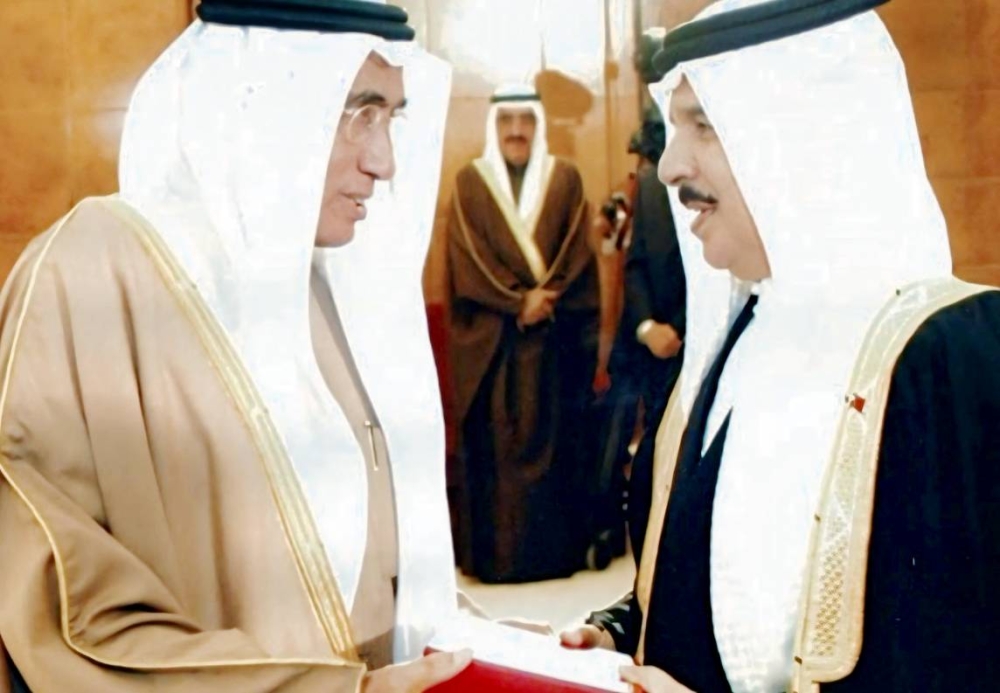 محمد عبدالله المناعي..
أول بحريني يدرس صياغة الذهب