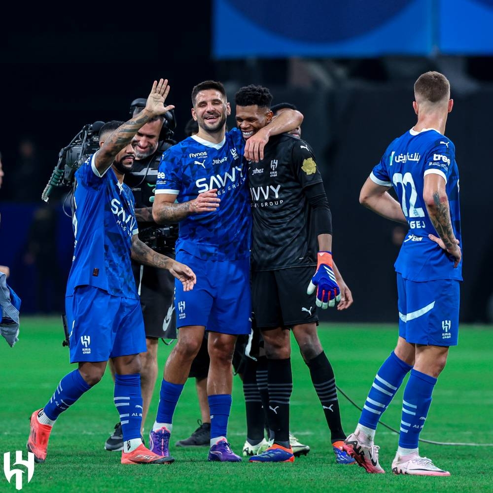 هل يوقف «البنفسجي» سلسلة انتصارات «الزعيم»