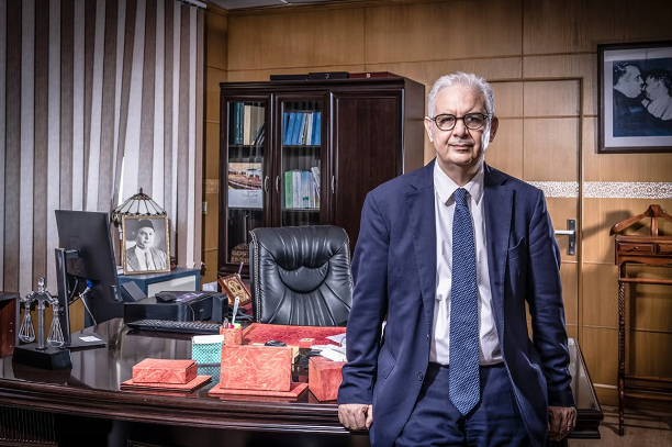 بركة يحذر الحكومة من تأثير الجشع على المجهود الحكومي