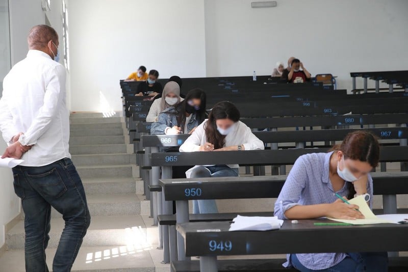 تيار نقابي يتبنى مطالب أساتذة باحثين