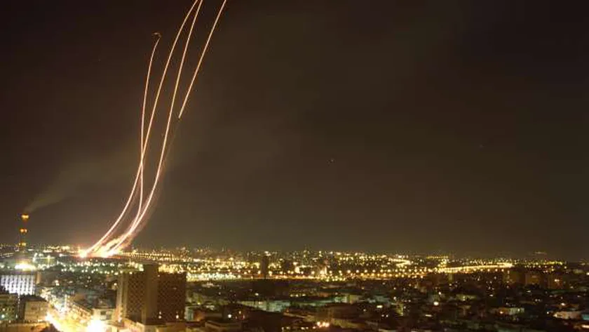 عاجل.. انفجارات تهز حيفا وهجوم علي قائد جيش الاحتلال والحكومة.. ماذا يحدث في إسرائيل؟ (فيديو)