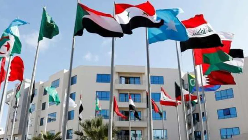 ما هي الدول المشاركة في القمة العربية؟