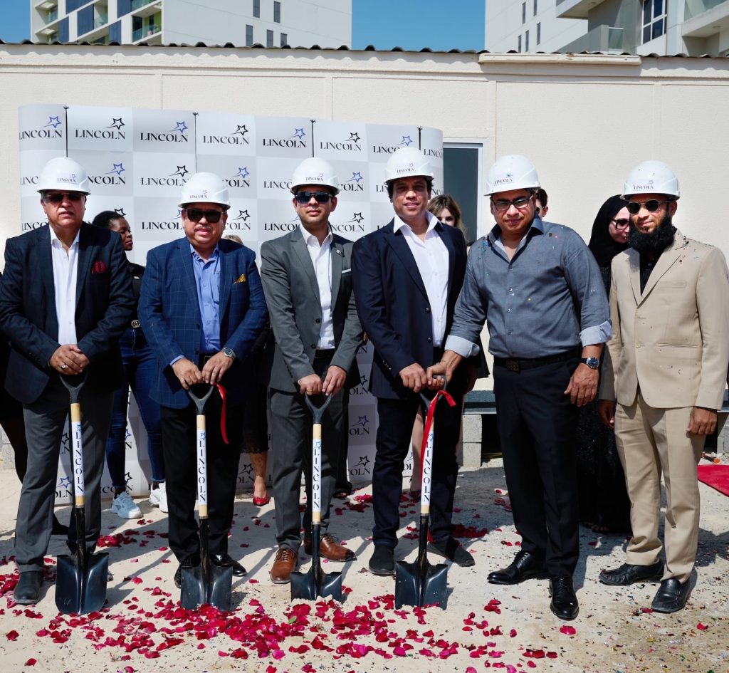 وضع حجر الأساس لمنشأة جديدة في المنطقة اللوجستيّة بدبي الجنوب