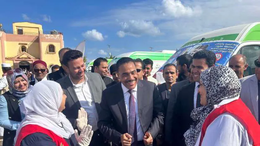 تقديم 546 خدمة طبية بالمجان ضمن مبادرة «بداية» في السلوم (صور)