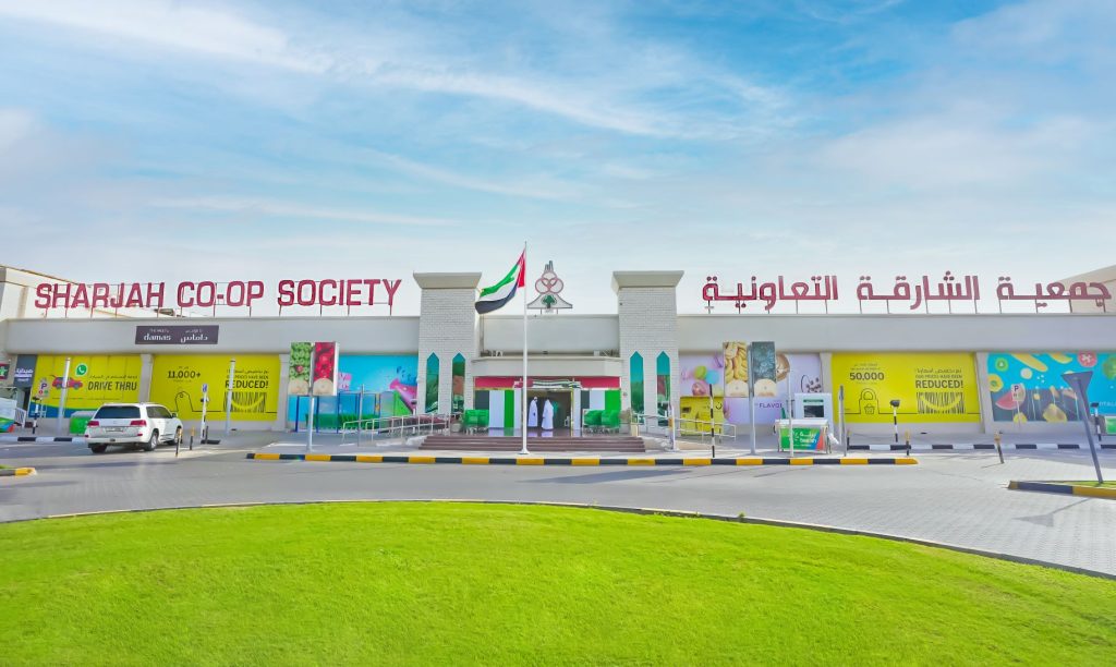 تعاونية الشارقة” تخفض أسعار 1000 سلعة بمناسبة اليوم الوطني