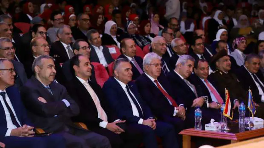 انطلاق العرض المسرحي لـ«مكافحة الإدمان» بجامعة السويس.. بطولة سامح حسين