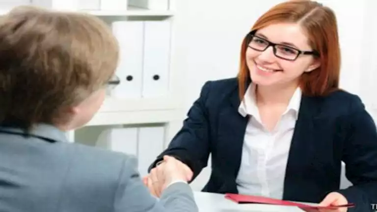 كيف تفهم الشخص الذي أمامك خلال الدقيقة الأولى.. نصائح مهمة