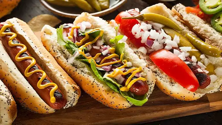 لطلاب المدارس.. أطعمة ومشروبات تضر صحتك