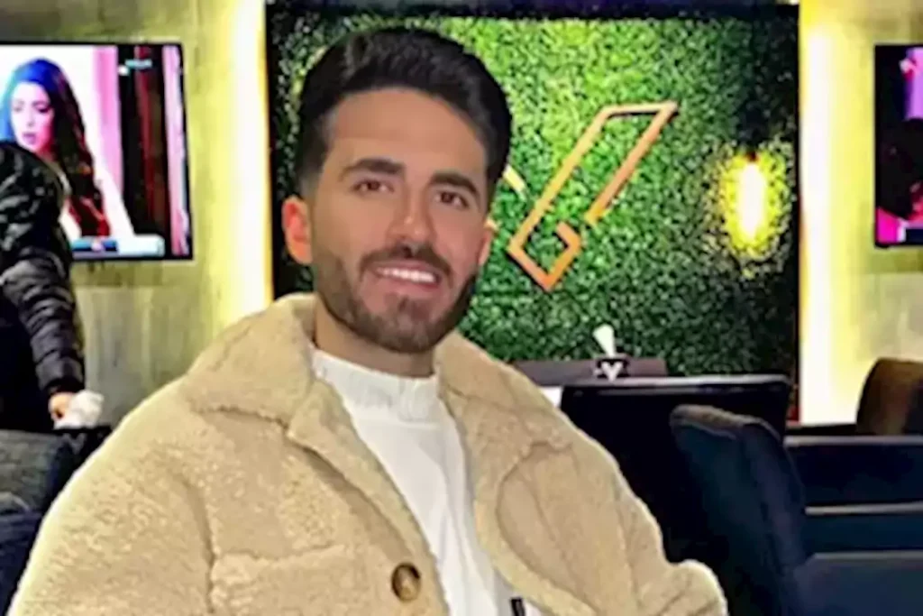 وفاة أيمن العلي.. 10 صور ومعلومات عن ملك جمال الأردن