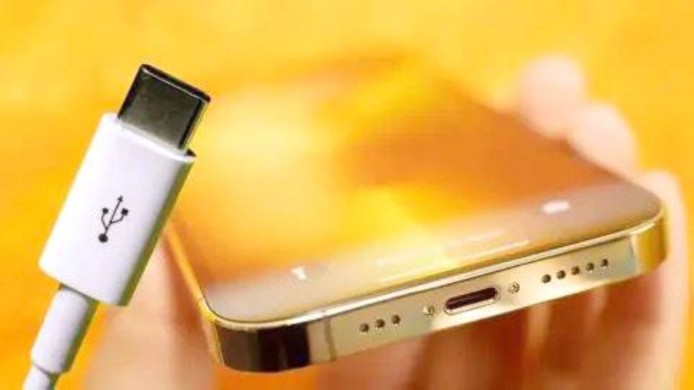 كيف تفرّق بين شاحن الهاتف الأصلي والمقلّد ؟