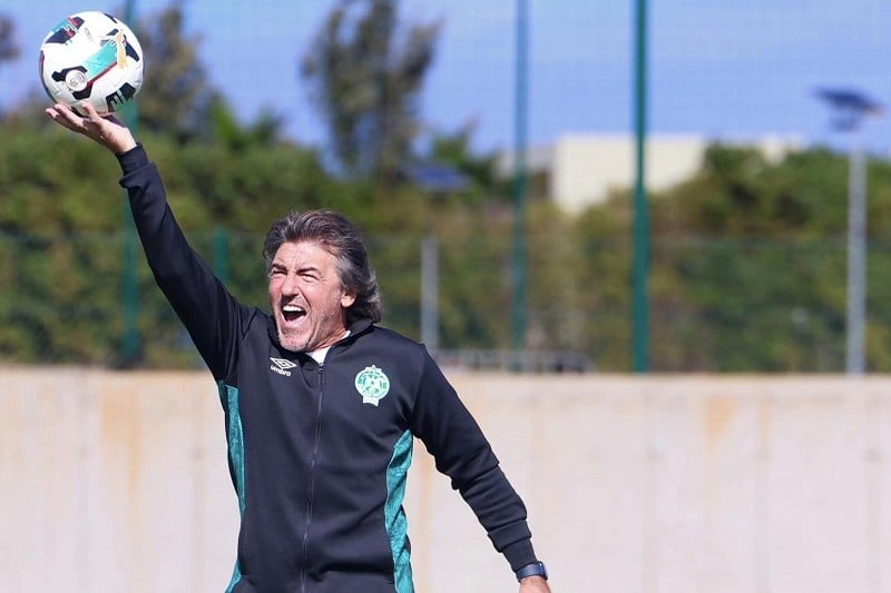 مدرب الرجاء سابينتو يغادر المغرب