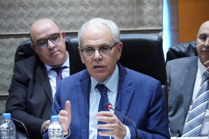 الوديي: الدولة تبذل مجهودات جبارة لدعم الجيش وميزانيته تتأثر بضغط الأجور والدين العسكري