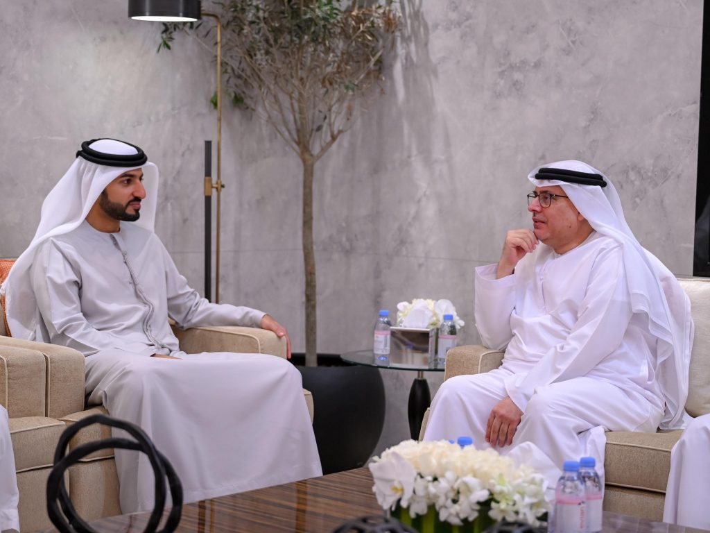 عجمان تولي أهمية كبيرة لتوفير الفرص للشباب الإماراتي