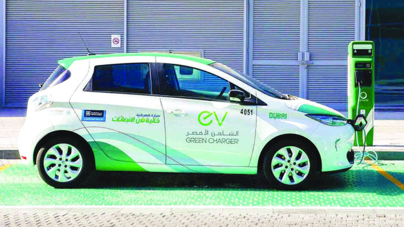 «كهرباء دبي» توفر 740 نقطة شحن للمركبات الكهربائية