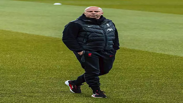 “الأفضل في العالم”.. سلوت يتغنى بمحمد صلاح بعد الفوز على توتنهام