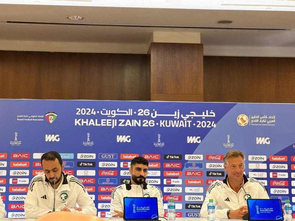 رينارد لـ«عكاظ»: التدوير في «الأخضر» ضروري