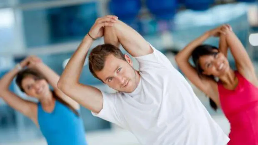 خطة لمدة شهر للحصول على جسم مشدود.. التزم بالتمرينات الرياضية