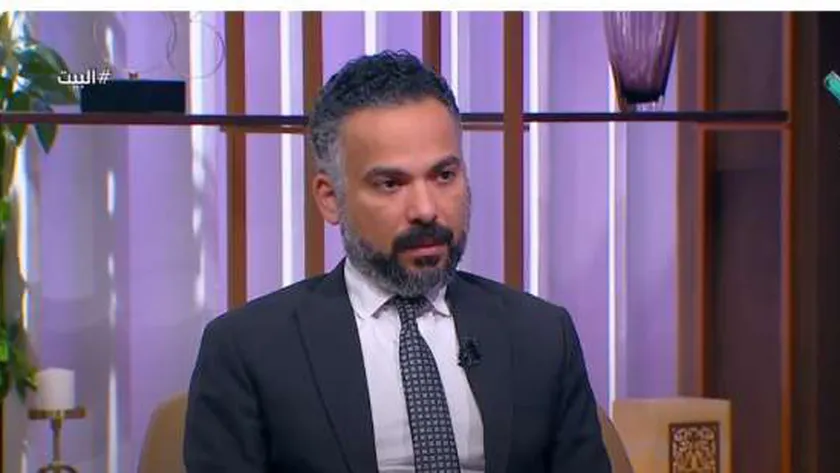أستاذ أمراض جلدية يحذر من فيروس السنط الفيروسي: ينتقل عن طريق اللمس «فيديو»